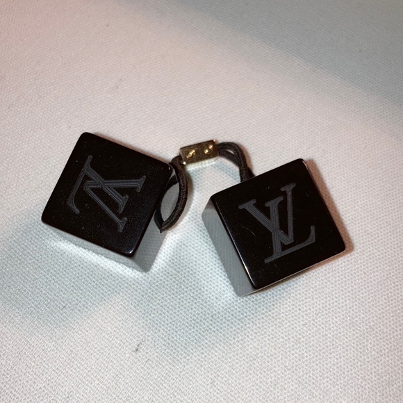Louis Vuitton hair tie - Picture 1 of 4